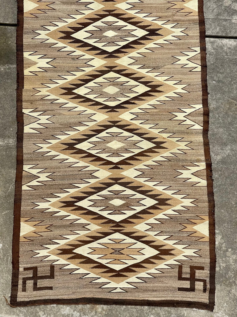 Navajo rug weaving in Eyedazzler style with Whirling Log design - pre 1940s, authentic Native American, handwoven (GM352)