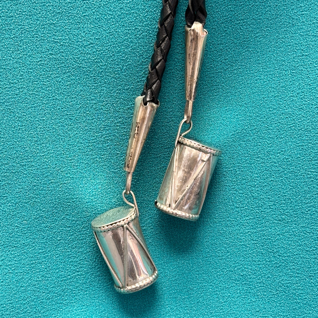 Eddie Beyuka Zuni Inlay Kachina Bolo Tie with Silver Drum Tips and Silver Display Stand, vintage Native American   (JF290)