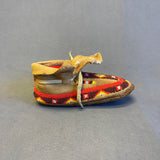 Lakota Sioux Authentic Native American Beaded Child's Moccasins, vintage.    (GM21)