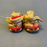 Lakota Sioux Authentic Native American Beaded Child's Moccasins, vintage.    (GM21)
