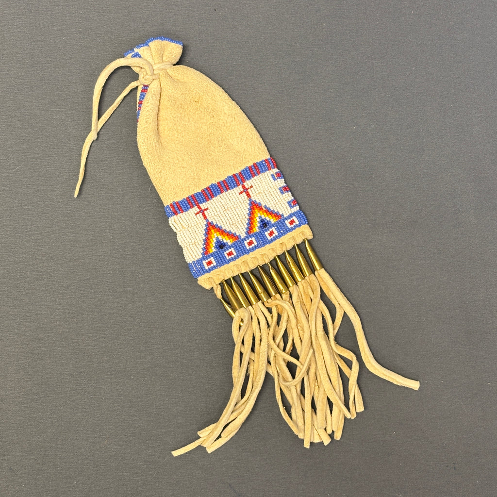 Authentic Lakota Sioux Small Beaded Bag, vintage   GM269