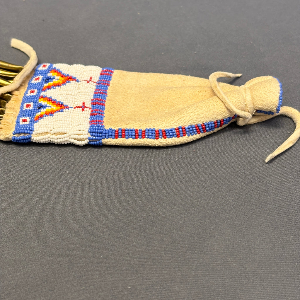 Authentic Lakota Sioux Small Beaded Bag, vintage   GM269