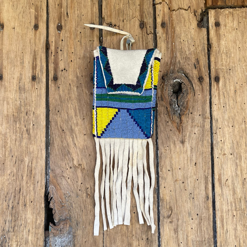 Rosalie Little Thunder, Sioux Vintage Native American beaded pouch - (GM213)