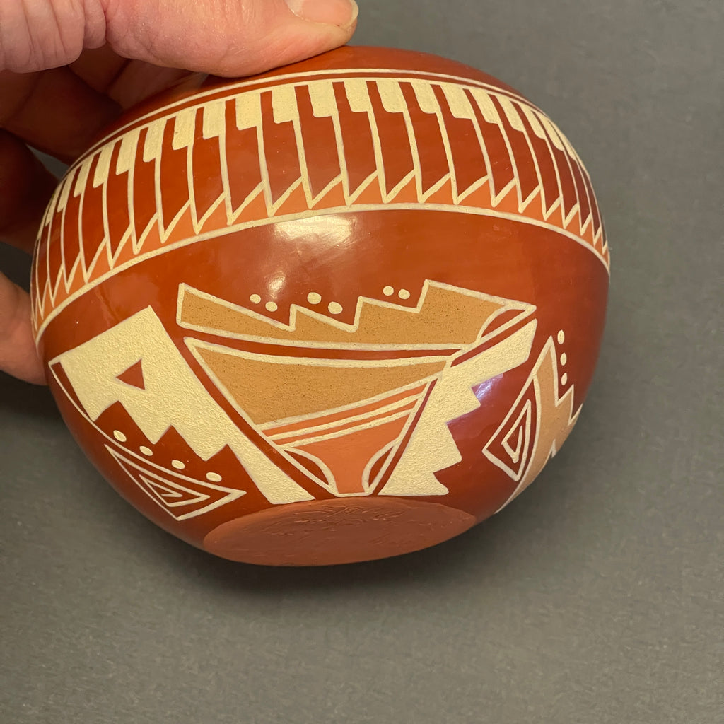 Earlene Youngbird Tafoya, Vintage Santa Clara Pueblo, Handmade Polished and Painted Clay Pot (JM5)