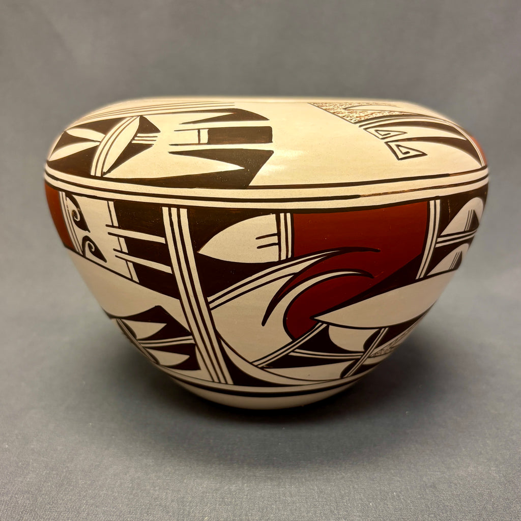 Marianne Navasie, Hopi Vintage Painted Pot  (JM91)
