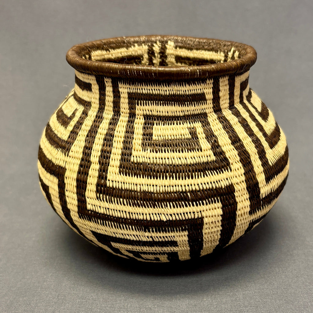 Vintage Wounaan and Embera Basket with Geometric Design, Panama   (JFB6)