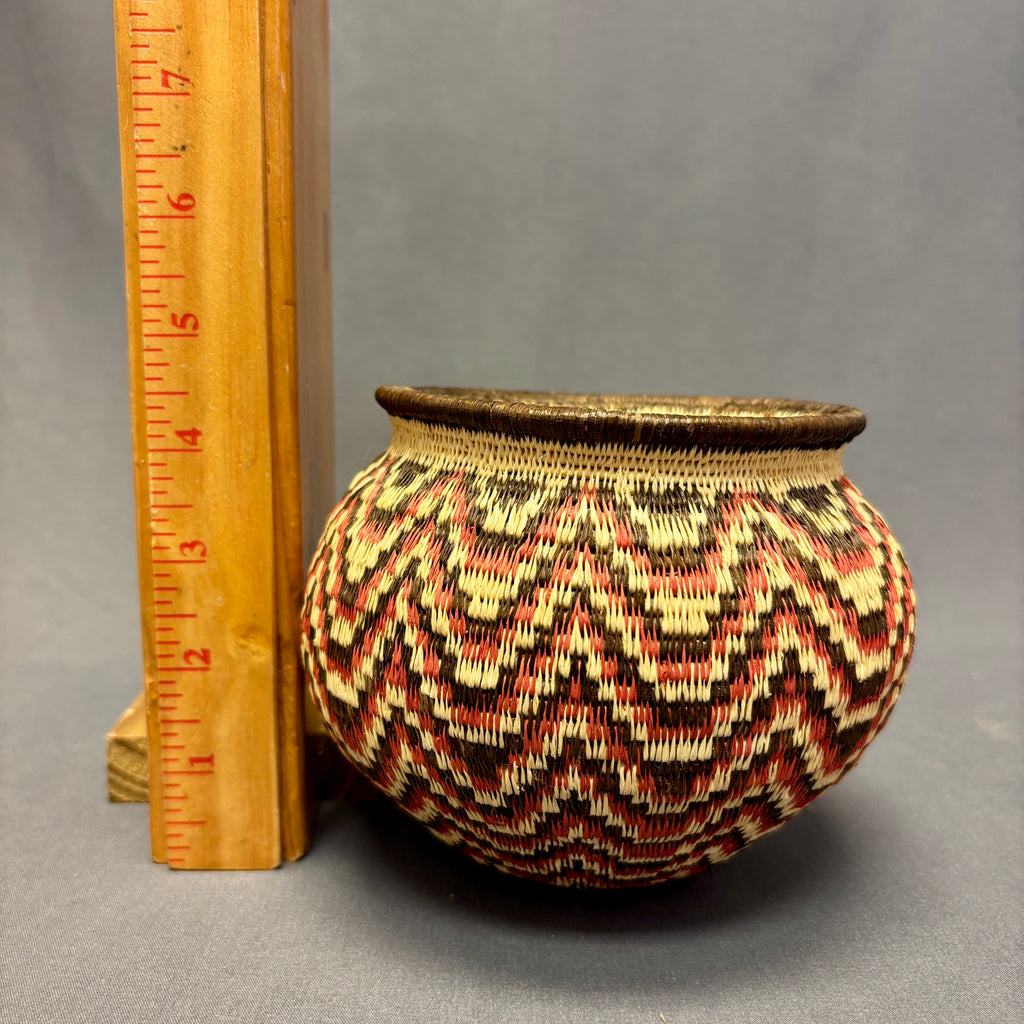 Vintage Wounaan and Embera Basket with Geometric Design, Panama   (JFB7)