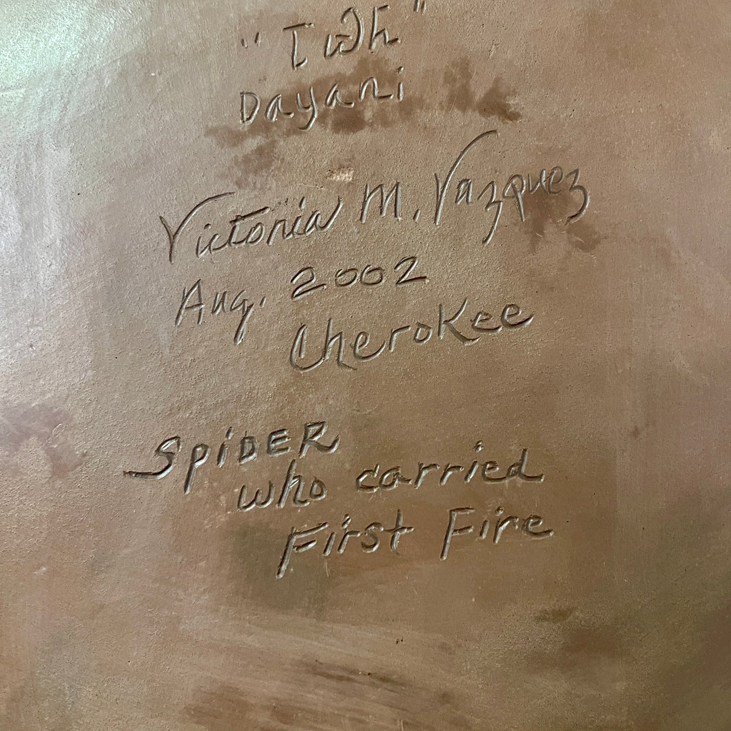 Cherokee pottery plate by Victoria M. Vazquez. Spider who Carried First Fire design