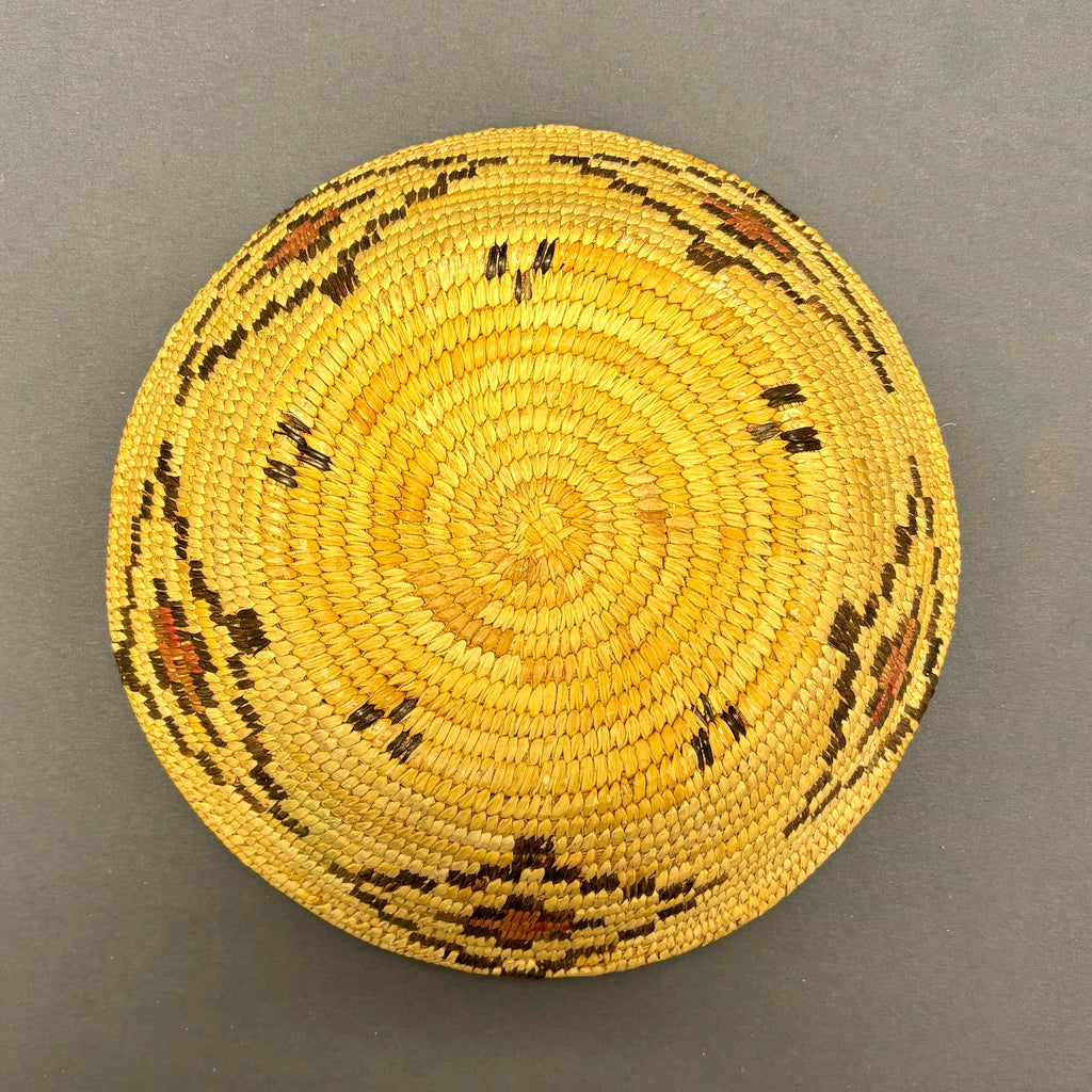 Vintage Tohono O'odham (Papago) Coiled Basket with Diamond Pattern, authentic Native American  (JFB12)