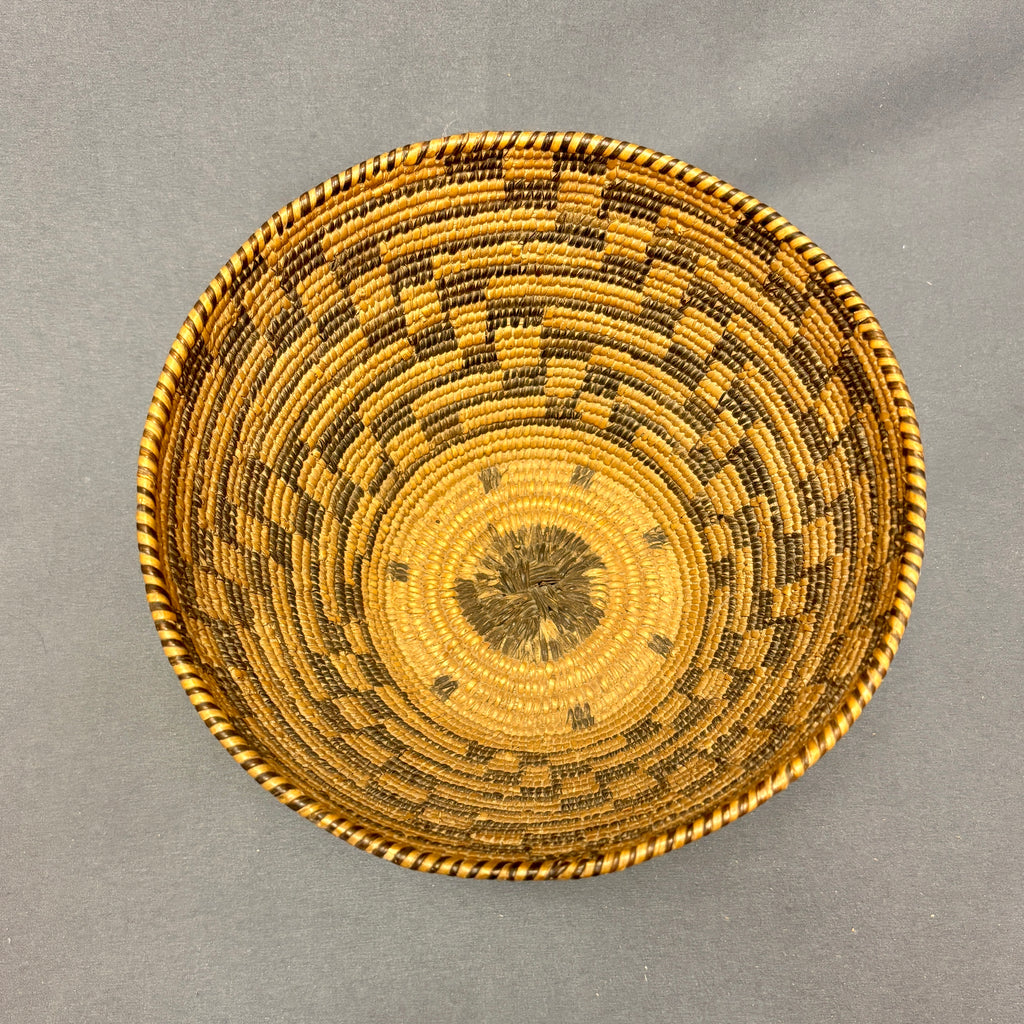 Vintage Pima Coiled Basket, authentic Native American  (JFB16)