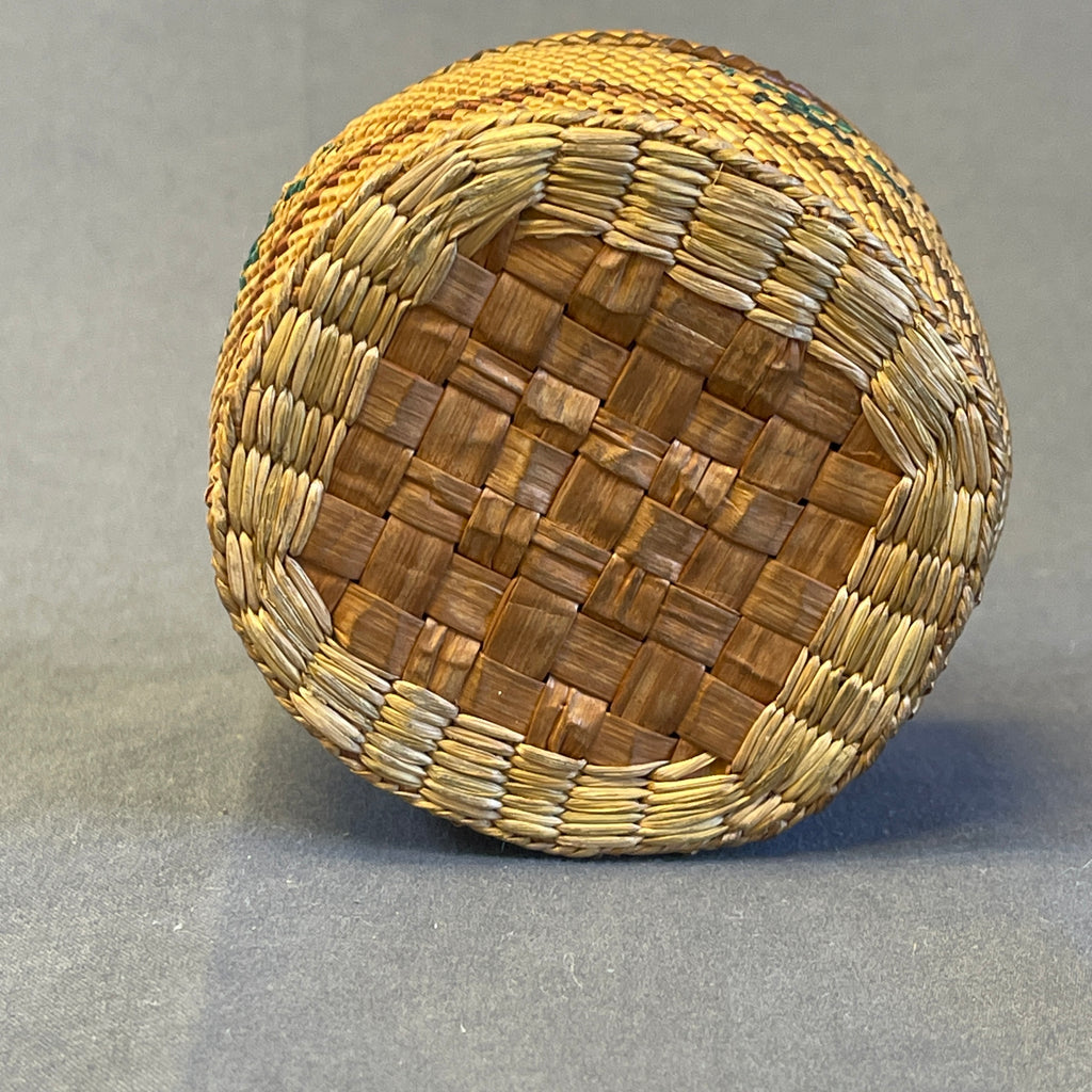 Makah woven basket with whirling log design 3" x 2" ca. 1890s (CW3)