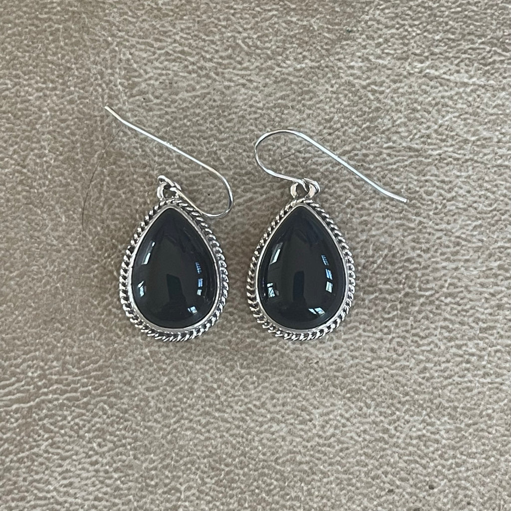 Navajo Black Onyx Dangle Earrings - Handmade by Lyle Piaso (3/57)