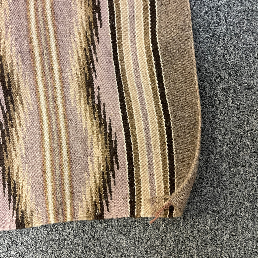 Navajo rug weaving in Chinle style, vintage handwoven  (VW110)