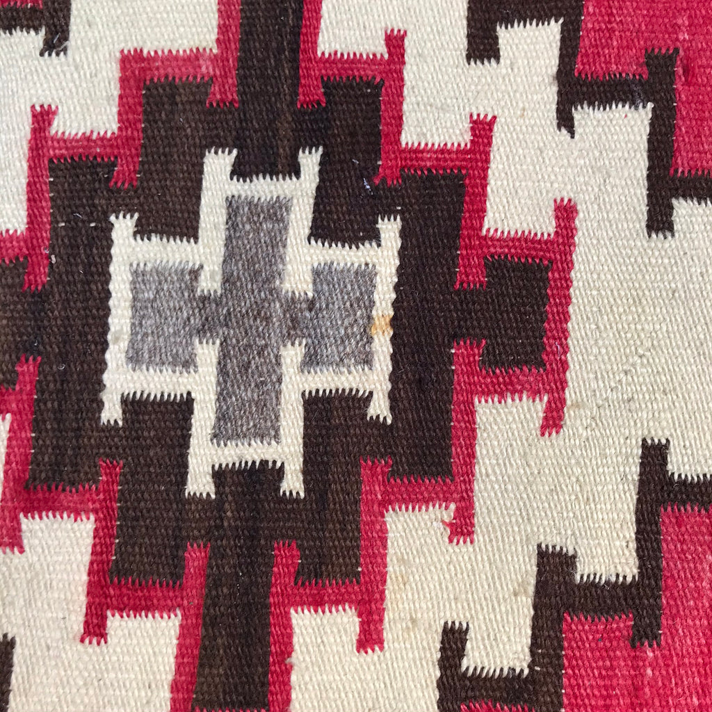Antique Ganado Old Style Navajo Rug Weaving with Whirling Logs Pattern, pre-1940s (GM382)