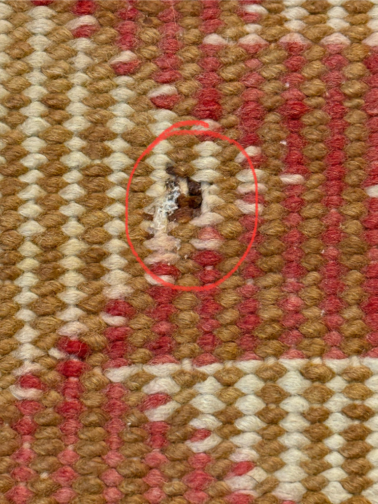 Navajo Rug Weaving in Crystal Style with Raised Outline, vintage handwoven  (GM379)