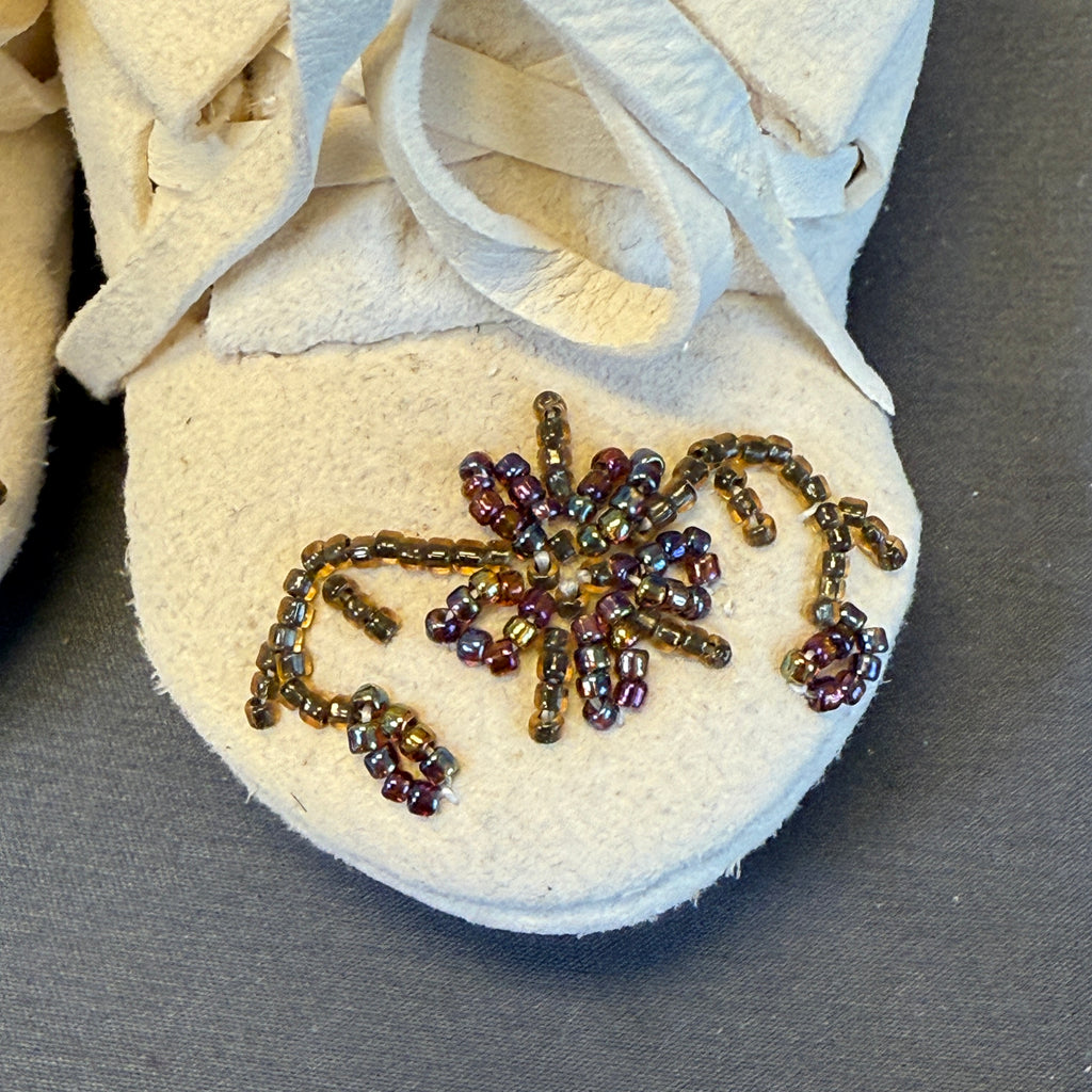 Authentic Woodlands Native American Beaded Infant Moccasins   (RK63)