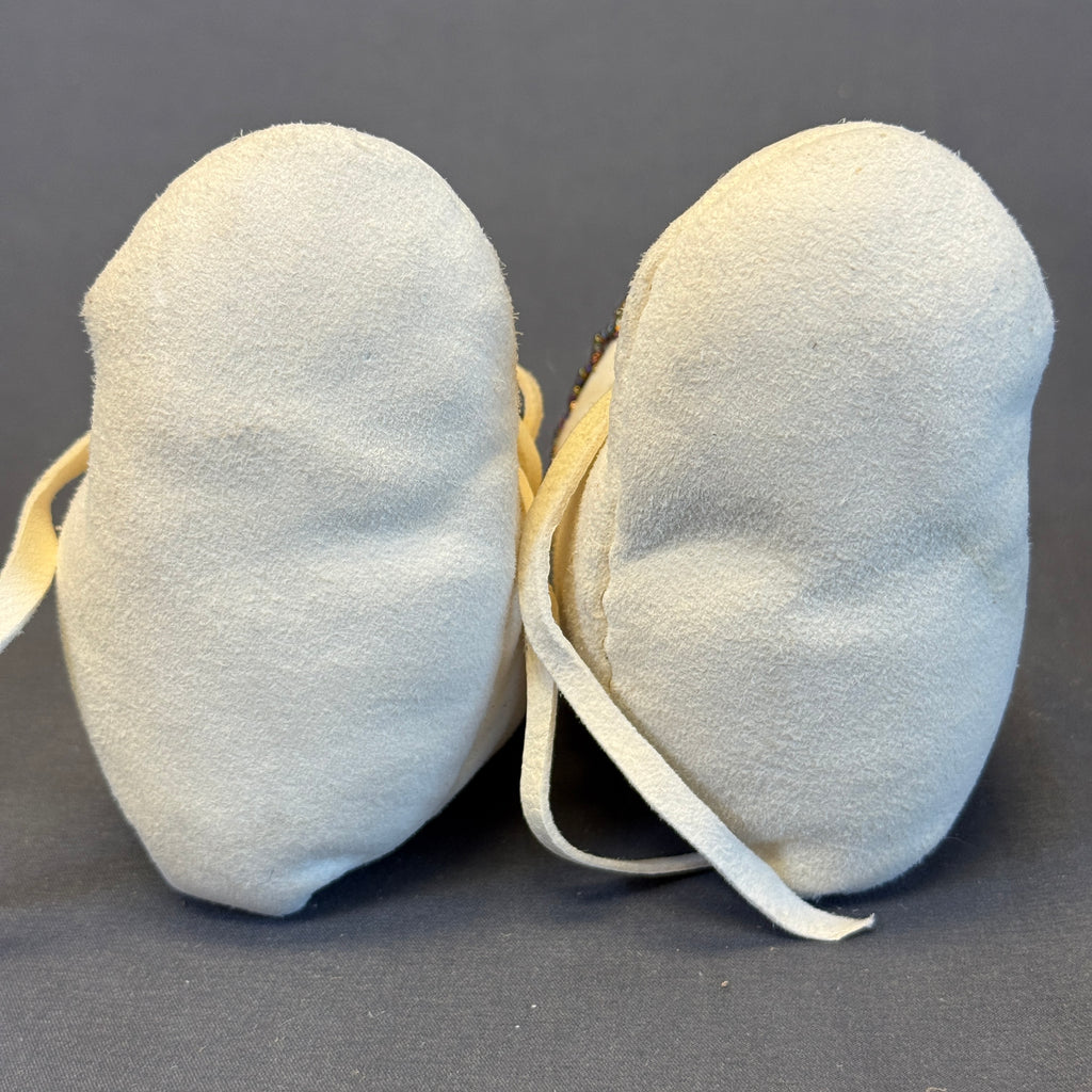 Authentic Woodlands Native American Beaded Infant Moccasins   (RK63)