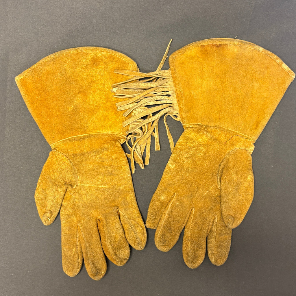 Vintage Plateau Beaded Leather Gauntlets, Authentic Native American - mid 1900s (GM637)
