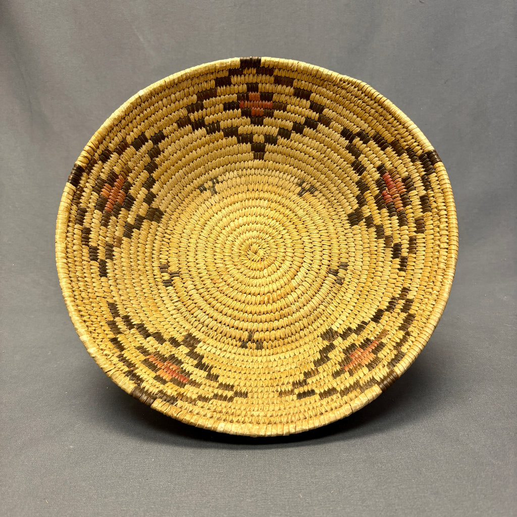 Vintage Tohono O'odham (Papago) Coiled Basket with Diamond Pattern, authentic Native American  (JFB12)