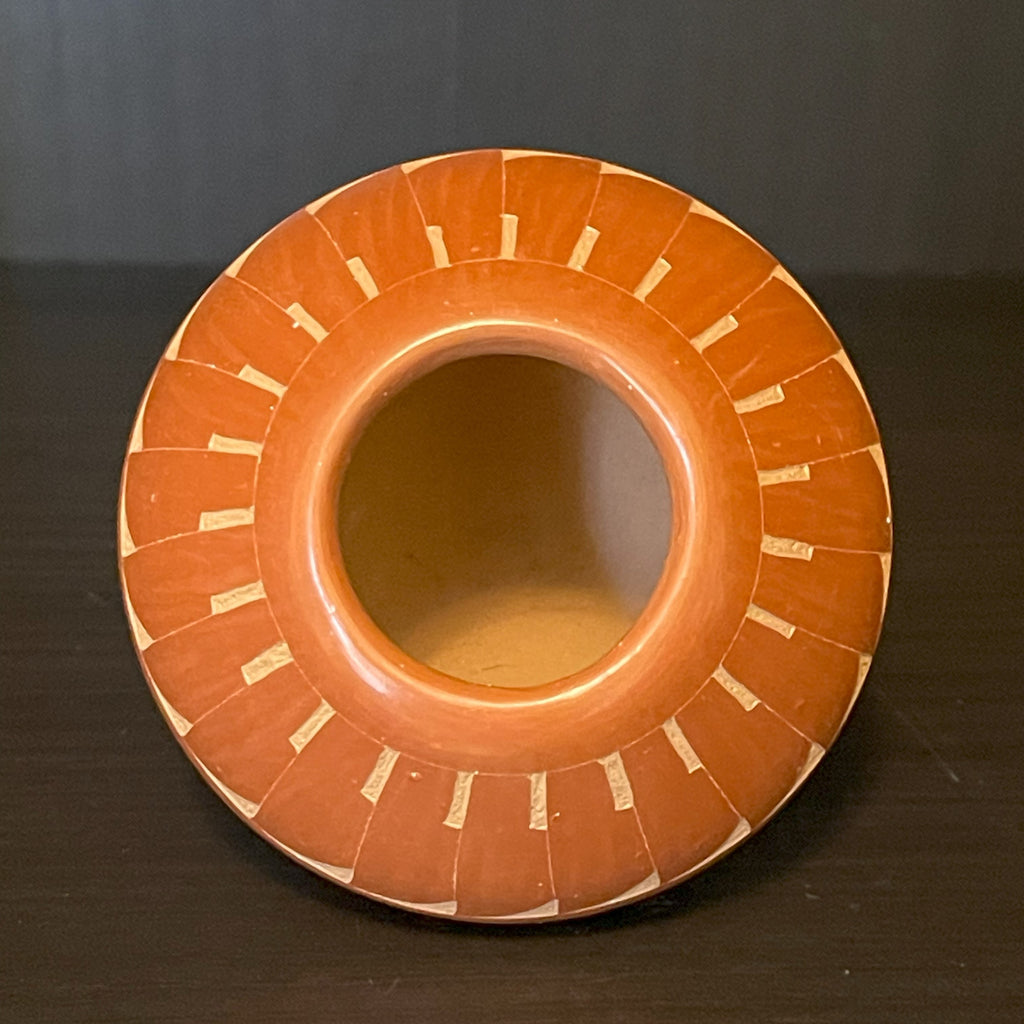 Native American Feather Red Handmade Pueblo Pot by Juan Tafoya, San Ildefonso Pueblo (MW74)