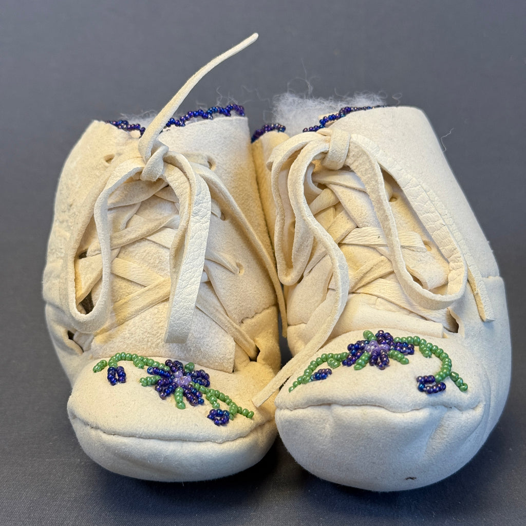 Authentic Woodlands Native American Beaded Infant Moccasins   (RK62)