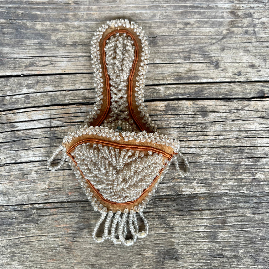 Iroquois Antique Beaded Wall Pocket - late 1800s Niagara-style beadwork.  Thread sewn with glass beads on velvet (GM49)