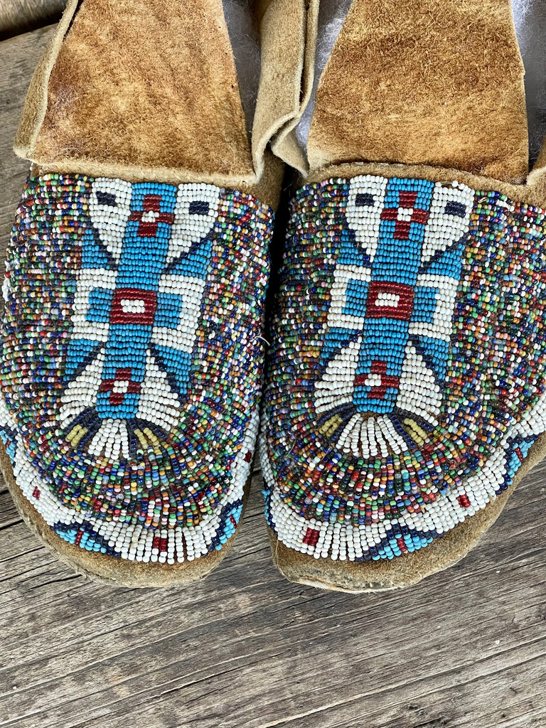 Sioux Beaded Moccasins - Salt & Pepper, greasy yellow and blue beads ca. 1920 -Sinew sewn (GM69)
