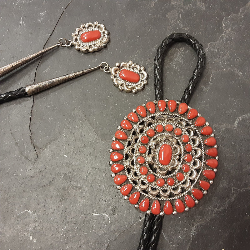 Vintage Zuni Coral Cluster Bolo Tie with Fancy Tips signed PW (JF57)