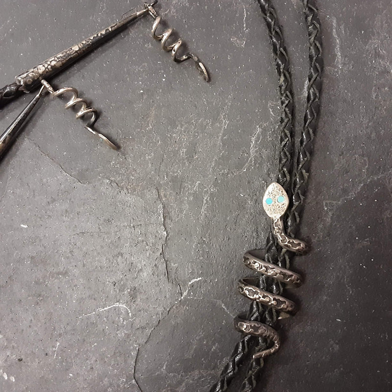 Effie Calavaza Vintage Zuni Snake Bolo with Matching Snake Tips, authentic Native American   (JF104)