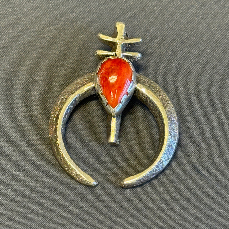 Gary Custer, Navajo Sterling Silver Tufa Cast Naja Pendant with Spiny Oyster Shell   (5/278)