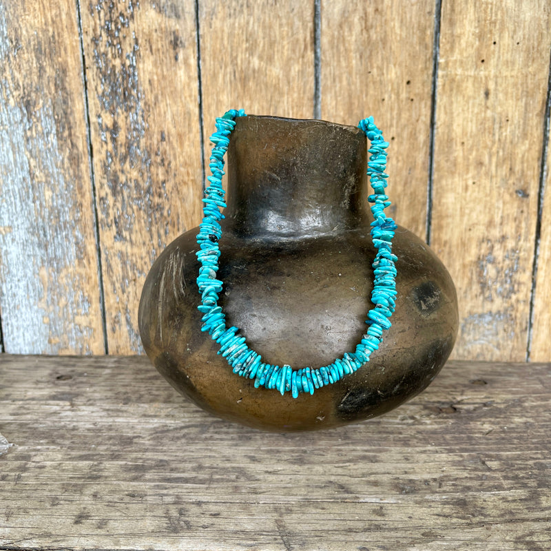 Authentic Santo Domingo Blue Turquoise Necklace with Flat Cut Beads (BH83)