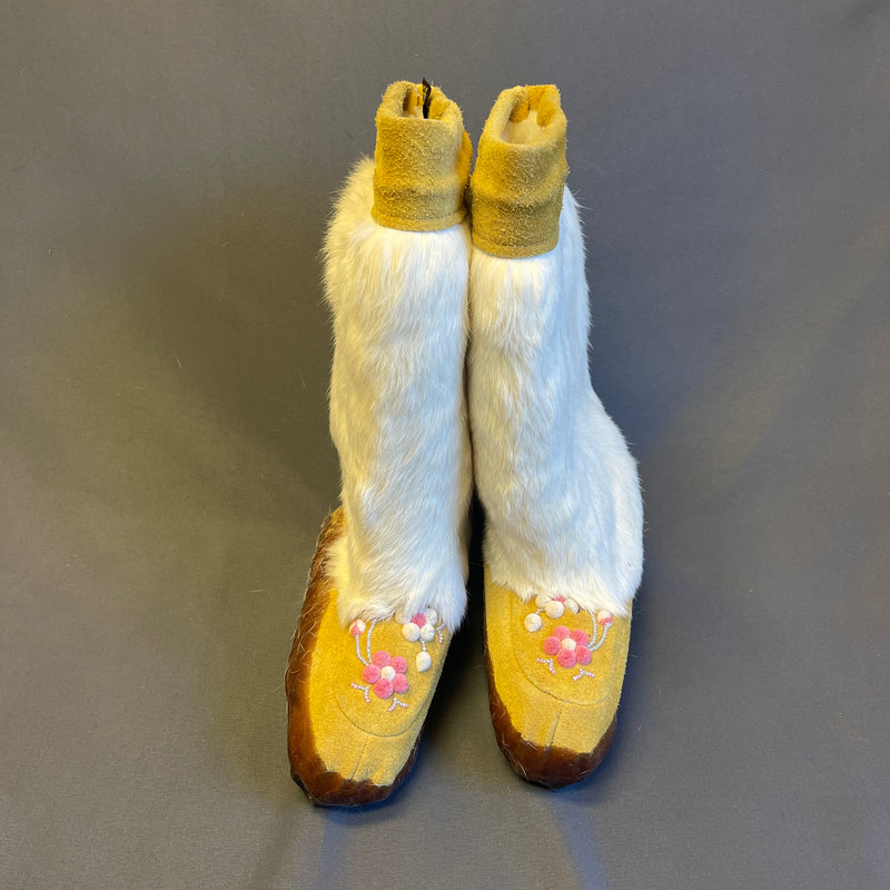 Authentic Native-Made Fur and Leather Ladies Mukluk Pair, vintage Arctic Trading Co.  (GM113)