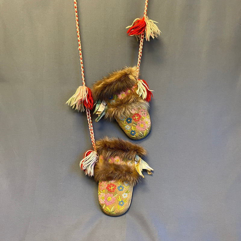 Vintage Embroidered Leather Mittens with Fur Trim, possibly Cree Native American  (GM245)