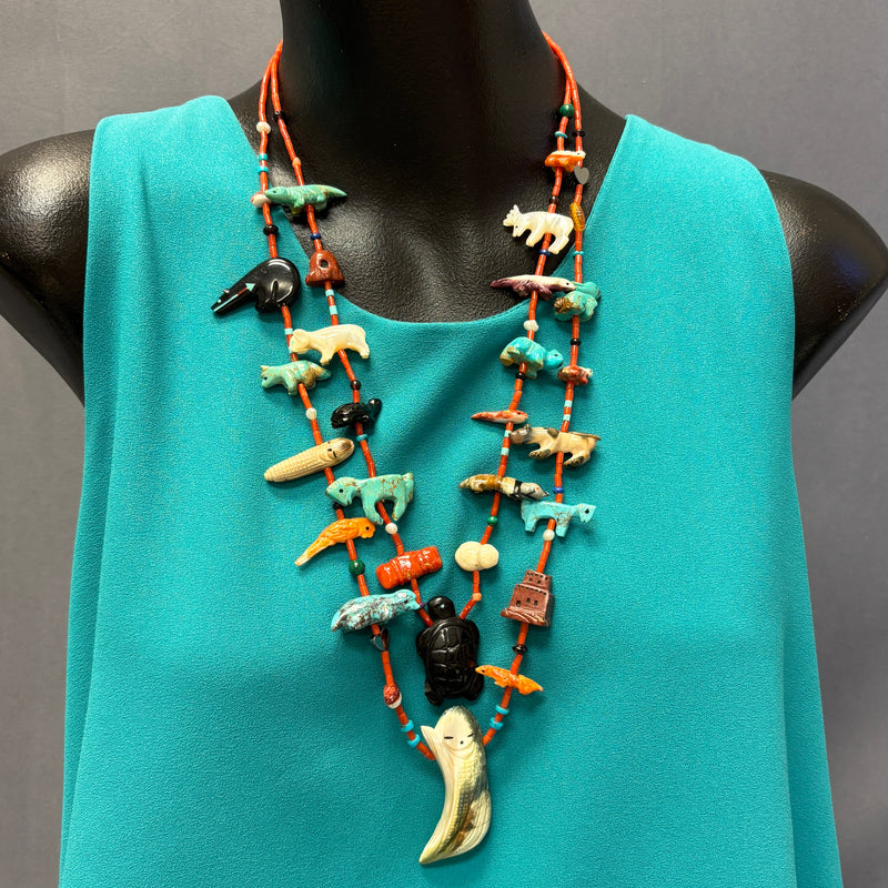 Quandelacy Family Grandmother Fetish Necklace with Red Coral Beads, vintage   (JF8)