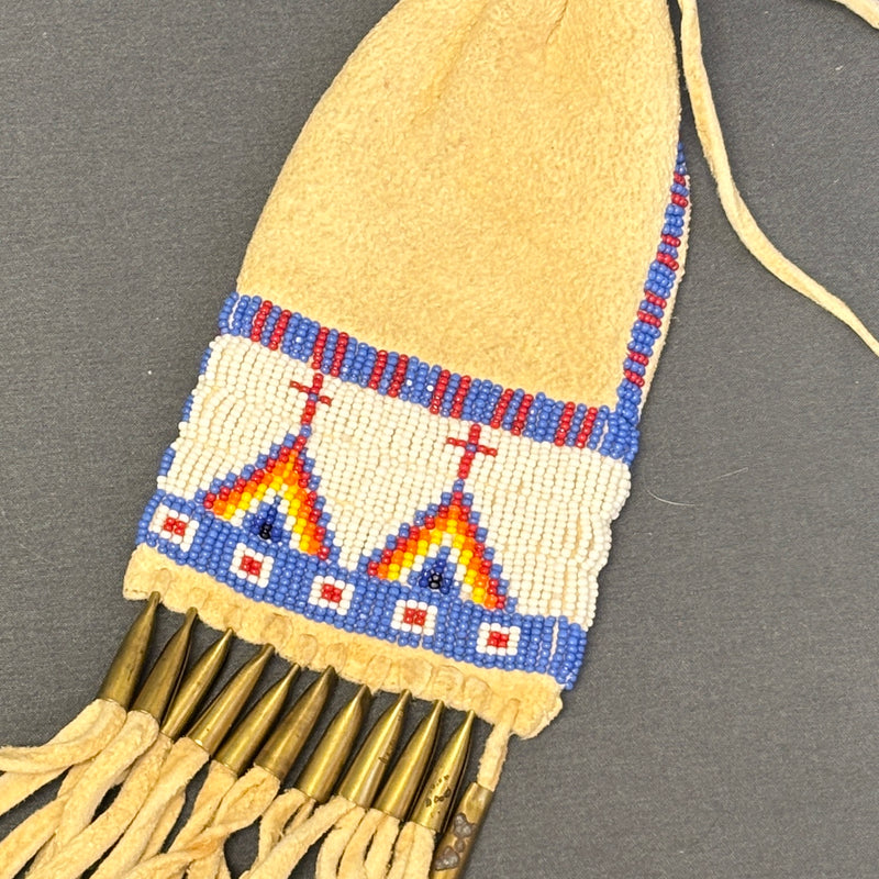 Authentic Lakota Sioux Small Beaded Bag, vintage   GM269