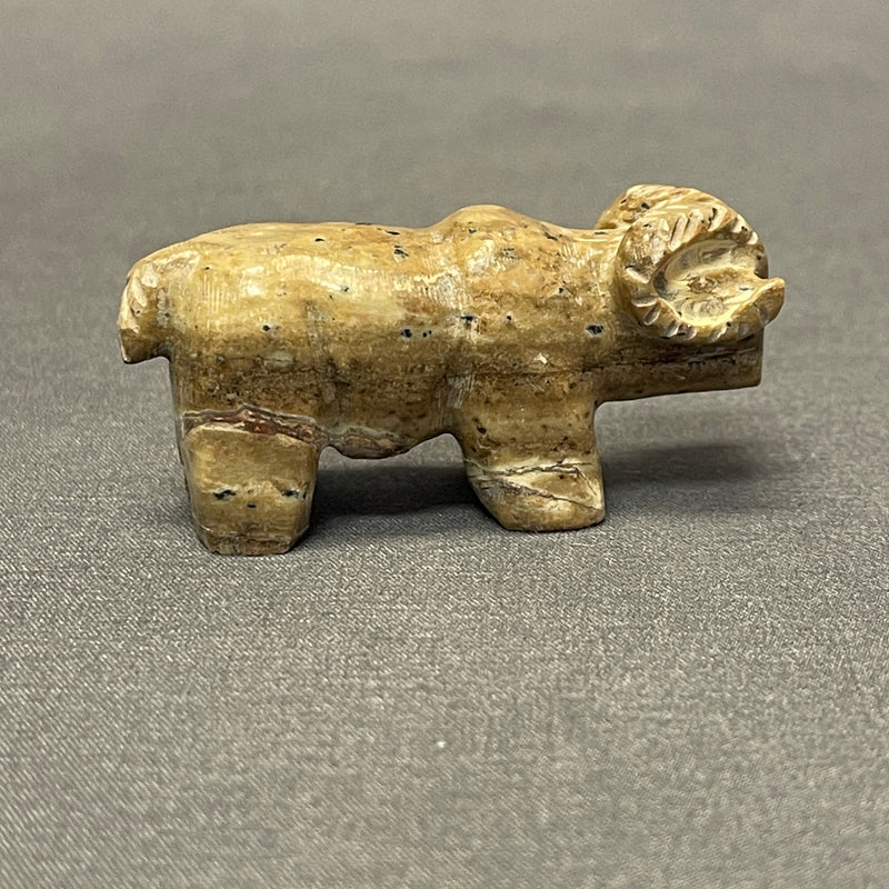 Zuni Marble Ram Fetish  (VW172)