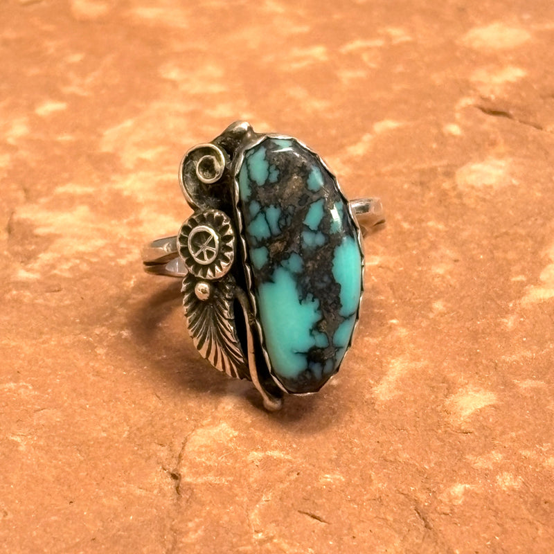 Royce "Eagle Boy" Kohlmeyer, Jemez Pueblo Sterling Silver and Turquoise Ring with Sunburst Shank, vintage Native American-size 6   (5/169)