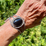 Authentic Navajo Bracelet with Large Black Onyx Stone, vintage  (LC12)