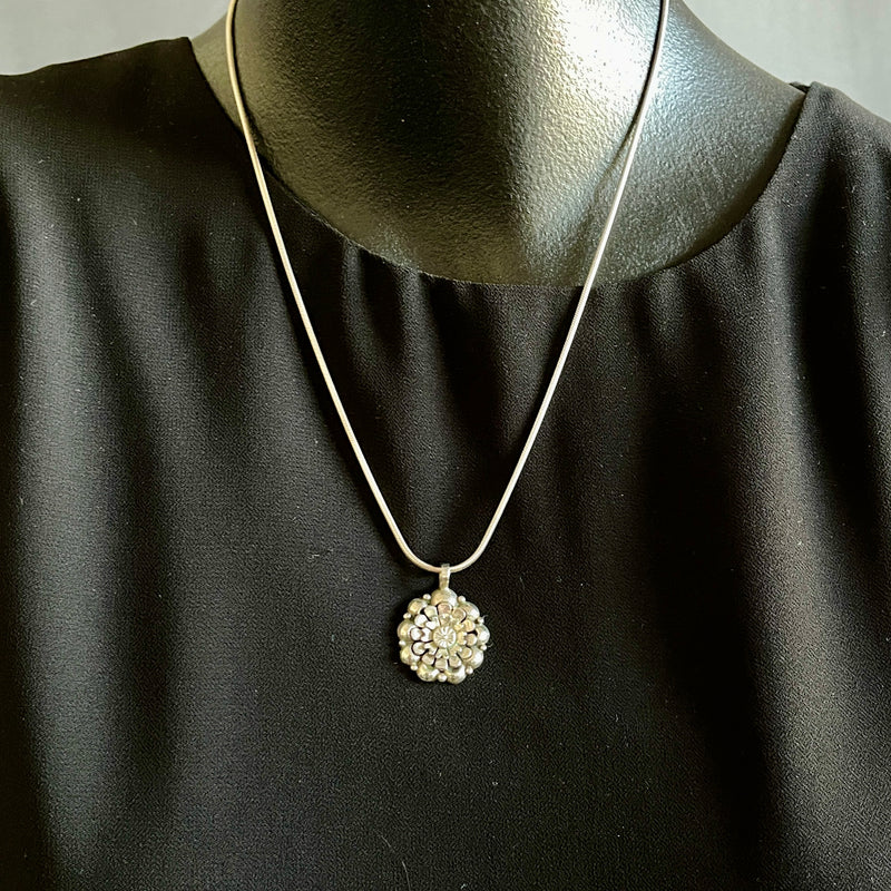 Clem Nalwood, Navajo Clem Nalwood, Navajo Silver Floral Pendant, vintage Native American  (5/44)Silver Floral Pendant, vintage Native American  (5/44)