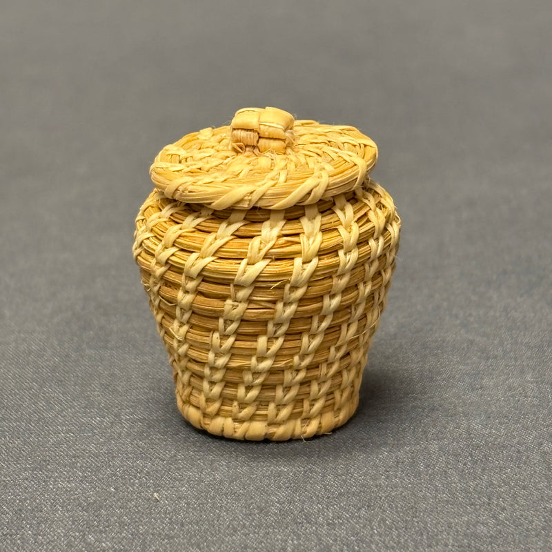 Miniature Tohono O'odham (Papago) Split Stitch Coiled Basket with Lid  (SSC51)