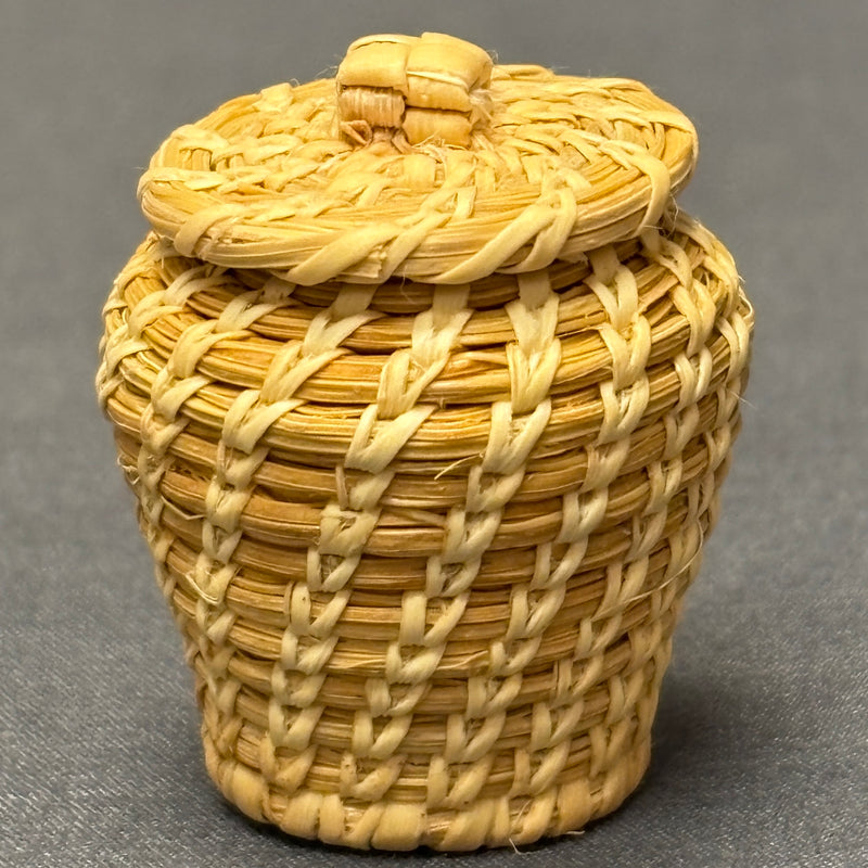 Miniature Tohono O'odham (Papago) Split Stitch Coiled Basket with Lid  (SSC51)