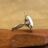 Navajo silver and Mother of Pearl Ring with Scroll Design, authentic Native American - ring size: 7 1/4   (5/141)