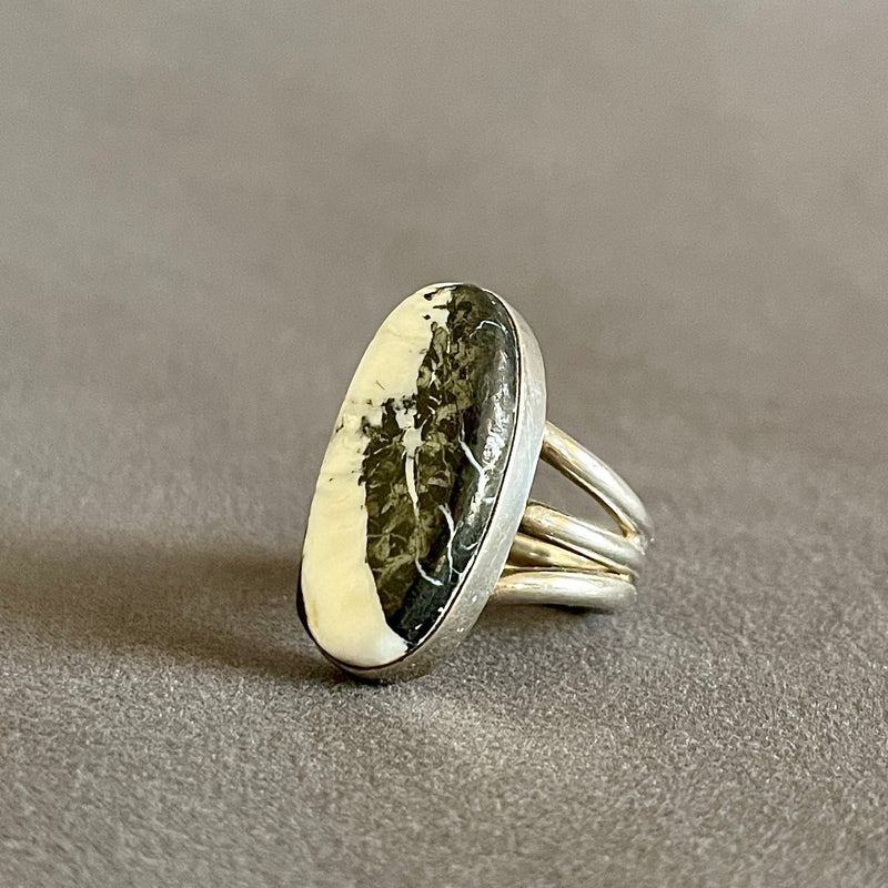 Lawrence Delgarito, Navajo Sterling Silver Ring with White Buffalo Turquoise, vintage Native American - size 7 1/4     (WH110)