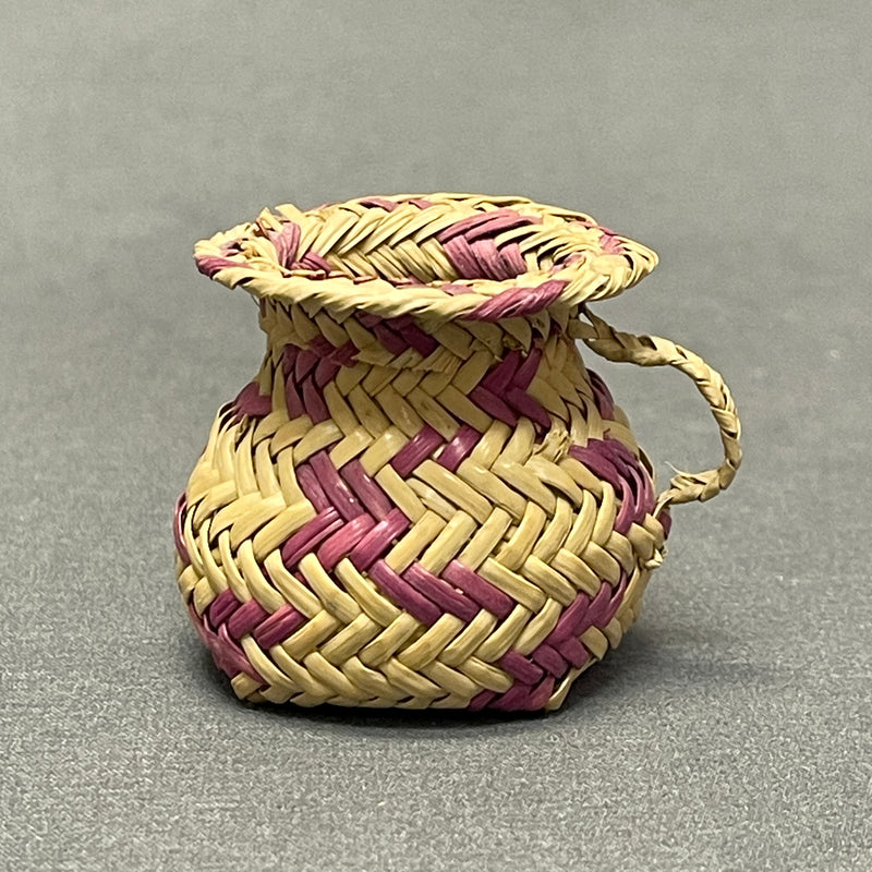 Miniature Cherokee Split River Cane Basket with Handle  (SSC18)