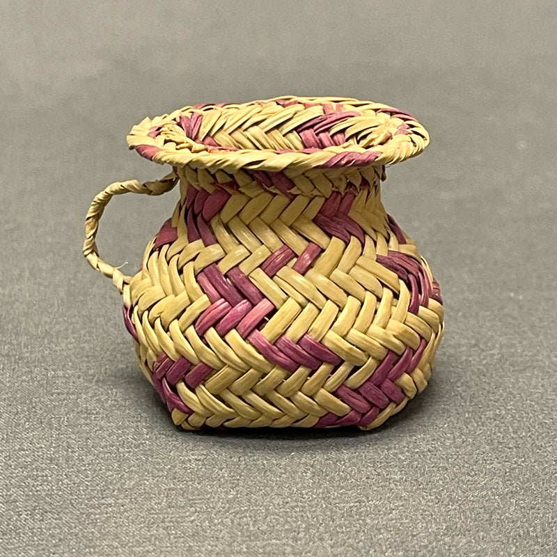 Miniature Cherokee Split River Cane Basket with Handle  (SSC18)