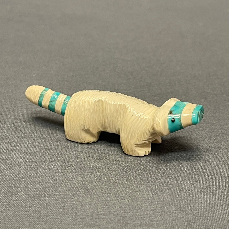 Zuni Alabaster Raccoon Fetish with Turquoise Stripes, vintage Native American   (SSC71)