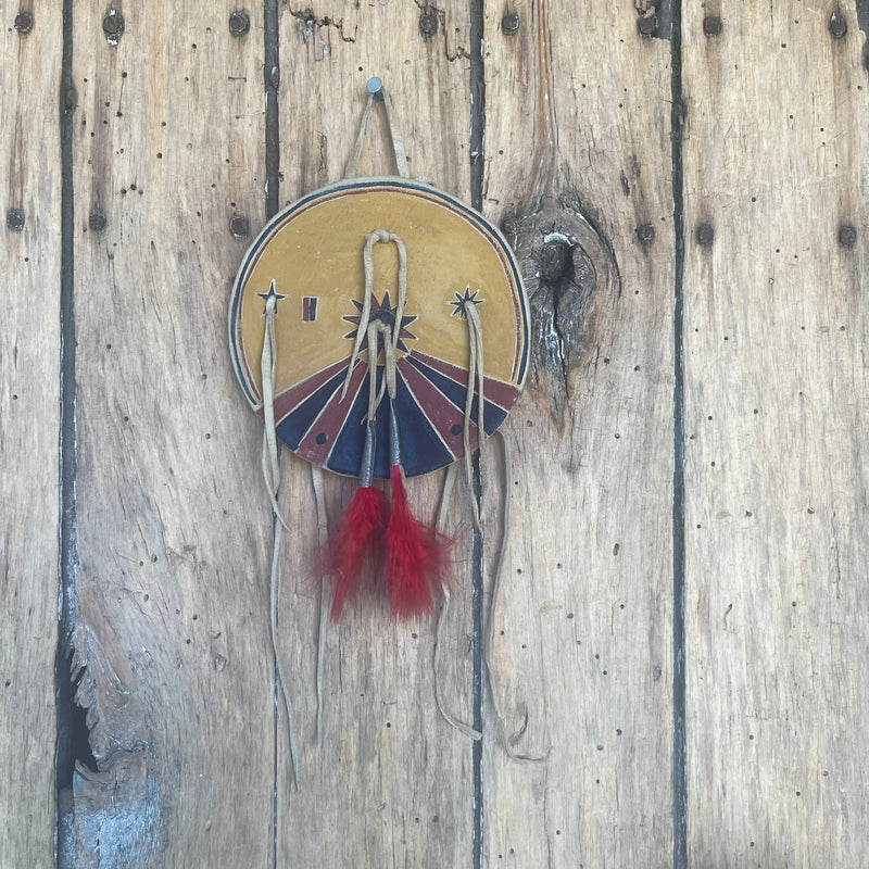 Small Lakota Sunburst-design Shield, vintage - Michael Many Horses, Santee Sioux, adopted  (3/139)