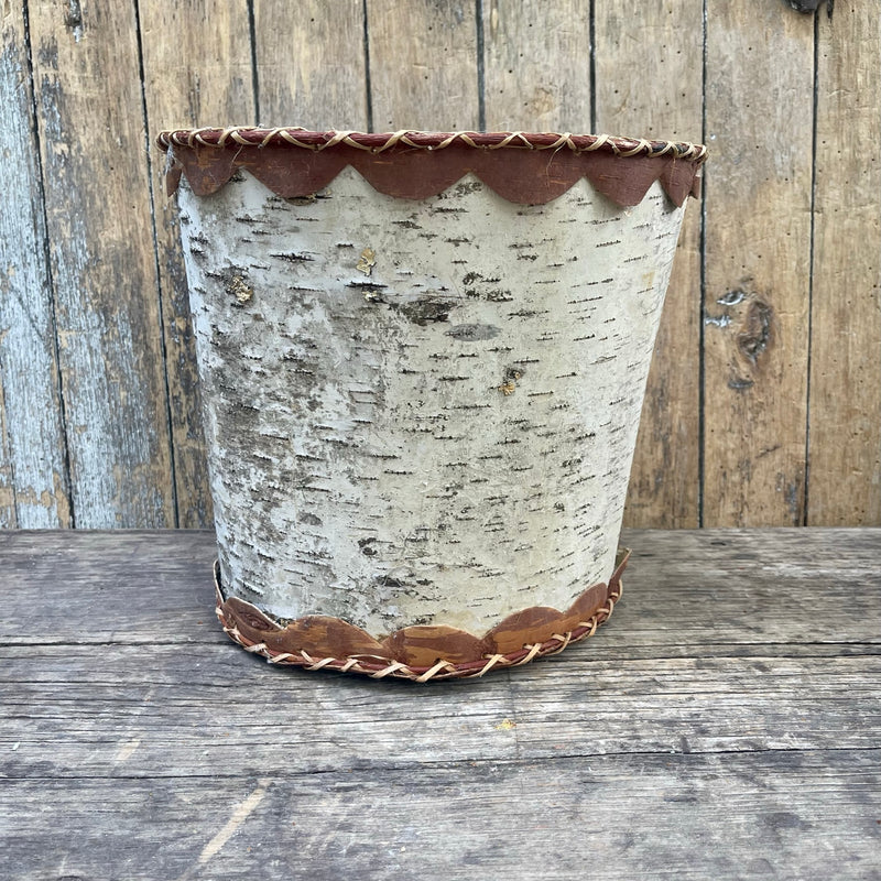 Vintage Large Native American Birch Basket - decor or waste basket. Handmade (RK47)