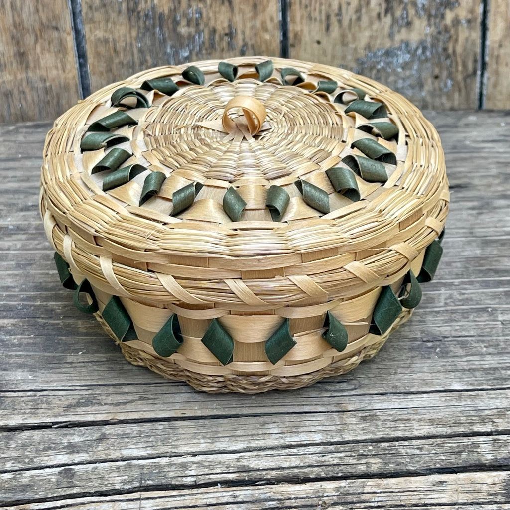 Vintage Mohawk Sweet Grass Basket with Black Ash Splints by Rita Arbour (RK74)