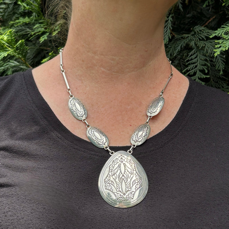 Tammy Nelson, Navajo Oval Concho Necklace, vintage Native American   (SP10)
